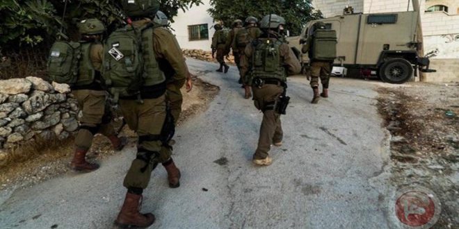 Israeli occupation forces arrest six Palestinians in the West Bank
