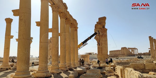 Comienzan obas de reconstrucción del Arco del Triunfo de Palmira que fue dinamitado por los terroristas de Daesh en 2015.
