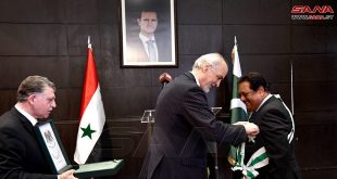 رئیس جمهور بشار اسد نشان شایستگی درجه ممتاز را به سفیر پاکستان در دمشق اهدا کرد 10-8-2022
