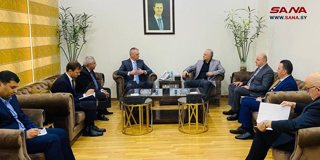 وزیر حمل و نقل با سفیر بلاروس در دمشق توسعه روابط همکاری بین دو کشور را بررسی کرد