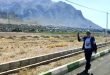Le voyageur syrien Khalifa al-Hussein arrive à pieds à Téhéran venant de Deir Ezzor
