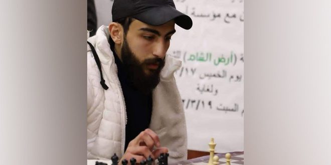 يعرب الشريف يحدد عوامل الفوز في لعبة الشطرنج
