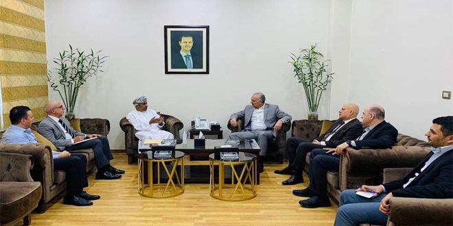 Transport Minister discuss with Omani ambassador means of developing joint economic relations and agreements