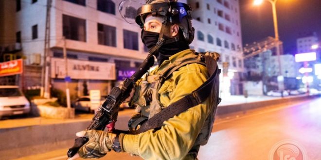 One Palestinian injured, 4 others arrested in the West Bank