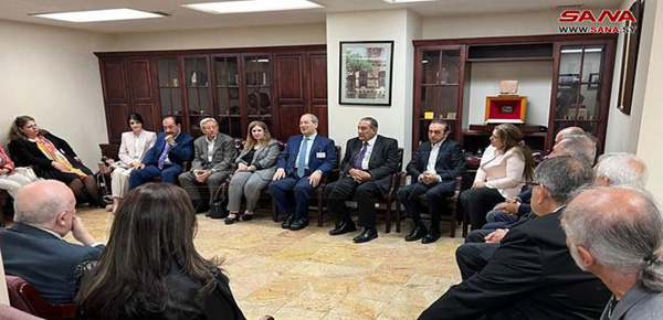 Canciller sirio se reúne con miembros de la comunidad siria en Estados Unidos