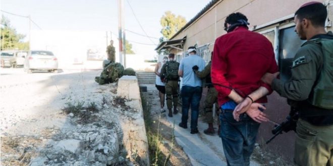 دستگیری 9 فلسطینی توسط نیروهای اشغالگر در کرانه باختری