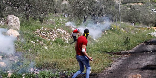جراحت 5 فلسطینی در سرکوب تظاهرات کفر قدوم توسط نیروهای اشغالگر