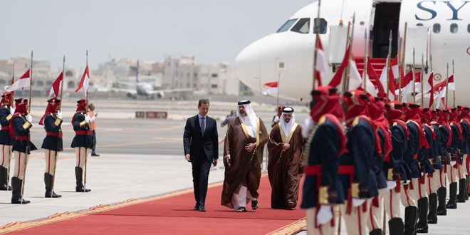 Cumhurbaşkanı Esad, 33. Arap Zirvesi’ne Katılmak Üzere Manama’ya Geldi