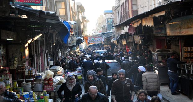 سوريا : المواطنون يرفضون وجود البضائع التركية المهربة في أسواق دمشق