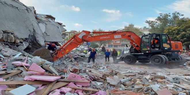 ارتفاع حصيلة ضحايا الزلزال في مدينة ازمير التركية إلى 91 قتيلاً