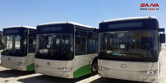 محافظة إدلب تستلم 3 باصات نقل داخلي وتخصص وحدة تعبئة غاز في خان شيخون